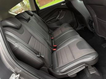 Ford Kuga 2.0 TDCi Titanium SUV 5dr Diesel Powershift AWD Euro 5 (163 ps)