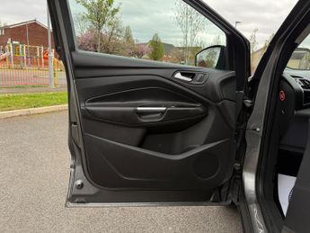 Ford Kuga 2.0 TDCi Titanium SUV 5dr Diesel Powershift AWD Euro 5 (163 ps)