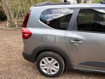 Dacia Jogger 1.6 Hybrid Expression Auto Euro 6 (s/s) 5dr