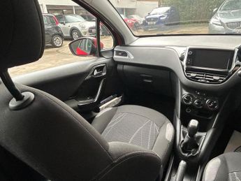 Peugeot 208 1.2 VTi PureTech Active Euro 5 5dr