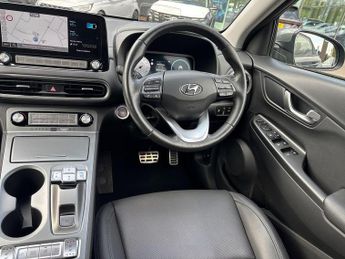 Hyundai Kona 64kWh Ultimate SUV 5dr Electric Auto (10.5kW Charger) (204 ps)