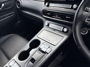 Hyundai Kona 64kWh Ultimate SUV 5dr Electric Auto (10.5kW Charger) (204 ps)