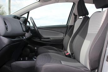 Toyota Yaris 1.5 VVT-h Icon Tech E-CVT Euro 6 (s/s) 5dr
