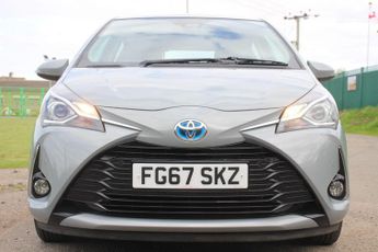 Toyota Yaris 1.5 VVT-h Icon Tech E-CVT Euro 6 (s/s) 5dr