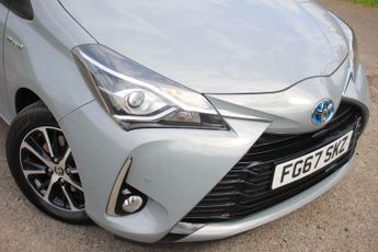Toyota Yaris 1.5 VVT-h Icon Tech E-CVT Euro 6 (s/s) 5dr