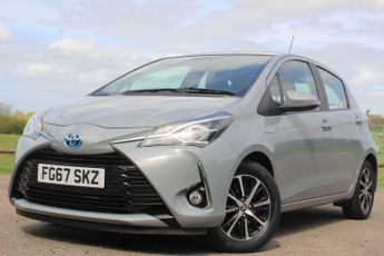 Toyota Yaris 1.5 VVT-h Icon Tech E-CVT Euro 6 (s/s) 5dr