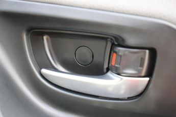 Toyota Yaris 1.5 VVT-h Icon Tech E-CVT Euro 6 (s/s) 5dr