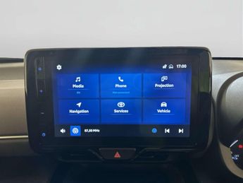 Toyota Yaris Cross 1.5 VVT-h Excel SUV 5dr Petrol Hybrid E-CVT Euro 6 (s/s) (116 ps