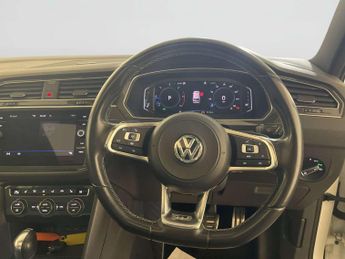 Volkswagen Tiguan 2.0 TDI R-Line Tech SUV 5dr Diesel DSG 4Motion Euro 6 (s/s) (150
