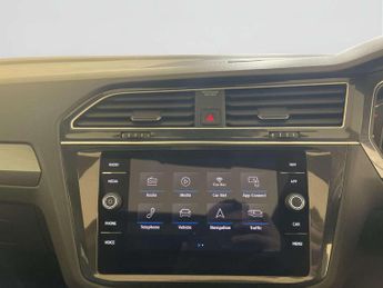 Volkswagen Tiguan 2.0 TDI R-Line Tech SUV 5dr Diesel DSG 4Motion Euro 6 (s/s) (150