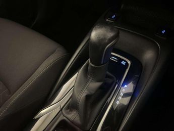 Toyota Corolla 1.8 VVT-h GPF Icon Tech Touring Sports 5dr Petrol Hybrid CVT Eur