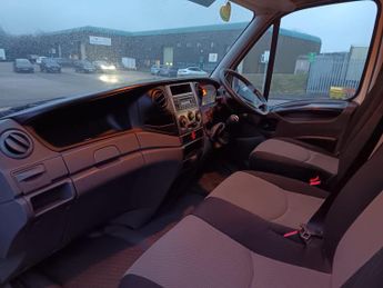 Iveco Daily 2.3 TD 11V 35S L2 H2 4dr