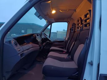 Iveco Daily 2.3 TD 11V 35S L2 H2 4dr