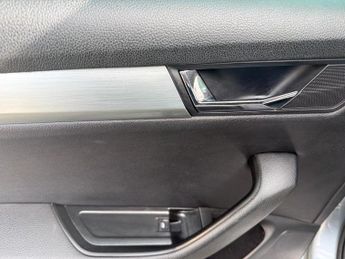 Skoda Superb 1.6 TDI SE Technology DSG Euro 6 (s/s) 5dr