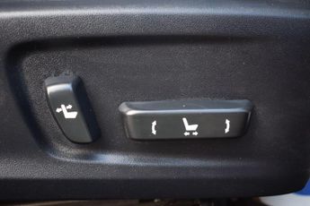 Lexus IS 2.5 300h Advance E-CVT Euro 6 (s/s) 4dr