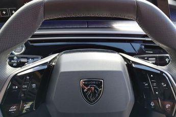 Peugeot E-3008 73kWh GT Auto 5dr