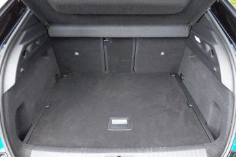 Peugeot E-3008 73kWh GT Auto 5dr