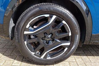 Peugeot E-3008 73kWh GT Auto 5dr