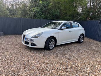 Alfa Romeo Giulietta 2.0 JTDM-2 Veloce Euro 5 (s/s) 5dr