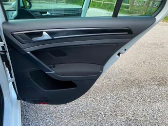 Volkswagen Golf 2.0 TDI BlueMotion Tech GTD DSG Euro 6 (s/s) 5dr
