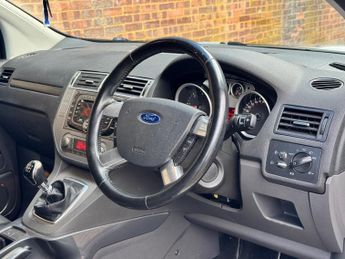 Ford Kuga 2.0 TDCi Titanium AWD Euro 5 5dr