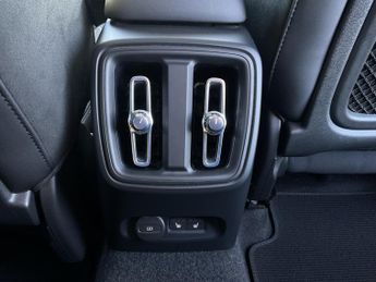 Volvo C40 ULTIMTE RCHRGE TWIN EV AWD