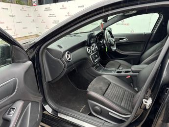 Mercedes-Benz A Class 2.1 A200d AMG Line (Premium) 7G-DCT Euro 6 (s/s) 5dr