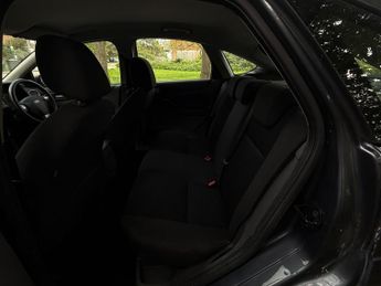 Ford Focus 1.6 Zetec Climate 5dr