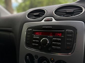 Ford Focus 1.6 Zetec Climate 5dr