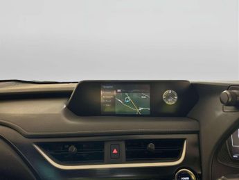 Lexus UX 2.0 250h SUV 5dr Petrol Hybrid E-CVT Euro 6 (s/s) (184 ps)