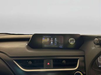 Lexus UX 2.0 250h SUV 5dr Petrol Hybrid E-CVT Euro 6 (s/s) (184 ps)