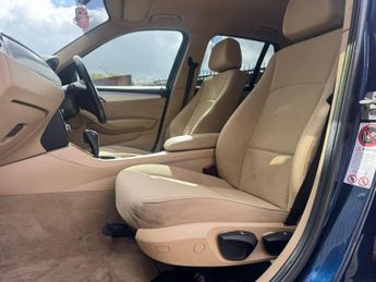 BMW X1 2.0 20d SE SUV 5dr Diesel Steptronic sDrive Euro 5 (177 ps) 12 M