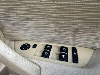 BMW X1 2.0 20d SE SUV 5dr Diesel Steptronic sDrive Euro 5 (177 ps) 12 M