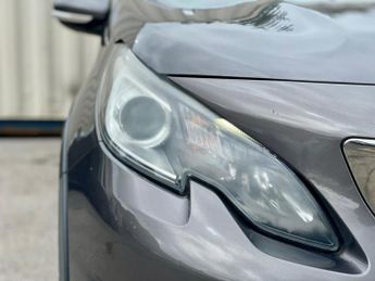 Peugeot 2008 1.6 BlueHDi Allure Euro 6 5dr