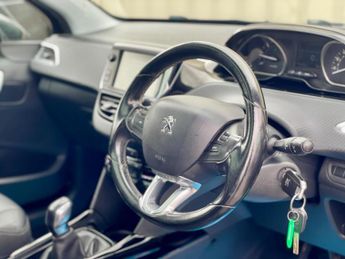 Peugeot 2008 1.6 BlueHDi Allure Euro 6 5dr