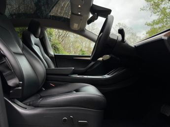 Tesla Model Y (Dual Motor) Long Range SUV 5dr Electric Auto 4WDE (384 bhp)
