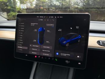 Tesla Model Y (Dual Motor) Long Range SUV 5dr Electric Auto 4WDE (384 bhp)