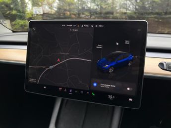 Tesla Model Y (Dual Motor) Long Range SUV 5dr Electric Auto 4WDE (384 bhp)