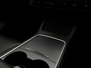 Tesla Model Y (Dual Motor) Long Range SUV 5dr Electric Auto 4WDE (384 bhp)