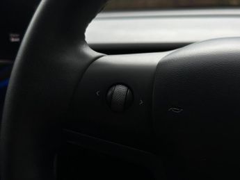 Tesla Model Y (Dual Motor) Long Range SUV 5dr Electric Auto 4WDE (384 bhp)