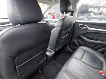 MG MG ZS 1.0 T-GDI Exclusive Auto Euro 6 5dr