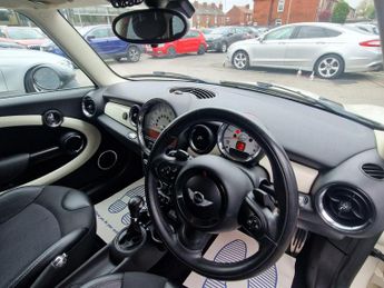 MINI Hatch 2.0 Cooper SD Auto Euro 5 3dr