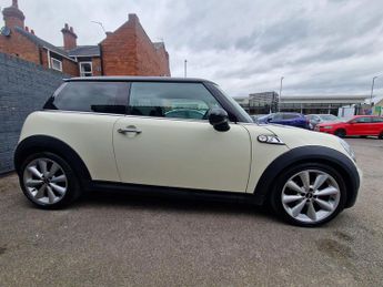 MINI Hatch 2.0 Cooper SD Auto Euro 5 3dr