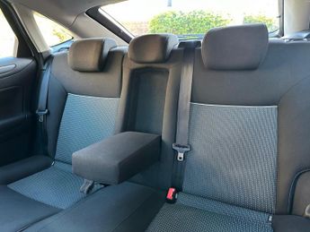 Ford Mondeo 2.0 TDCi Zetec 5dr