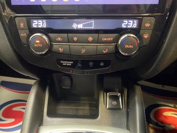 Nissan Qashqai 1.6 dCi Tekna XTRON 2WD Euro 6 (s/s) 5dr