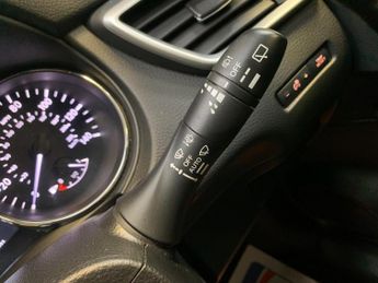 Nissan Qashqai 1.6 dCi Tekna XTRON 2WD Euro 6 (s/s) 5dr