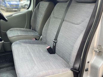 Renault Trafic 2.0 TD dCi SL29 QS6 L1 H1 4dr