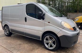 Renault Trafic 2.0 TD dCi SL29 QS6 L1 H1 4dr