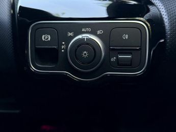 Mercedes-Benz A Class 1.3 A180h MHEV Sport (Executive) 7G-DCT Euro 6 (s/s) 5dr