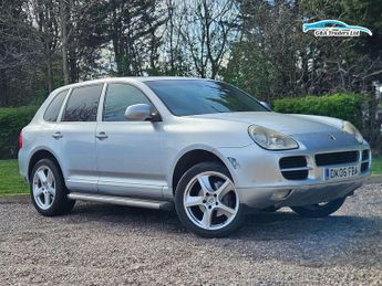 Porsche Cayenne 3.2 V6 Tiptronic S AWD 5dr